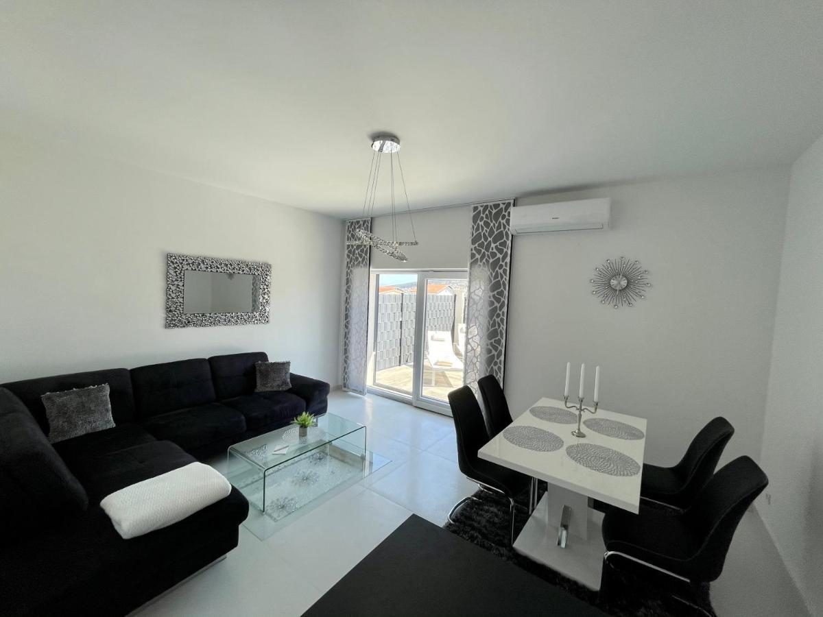 Sky Garden Trogir Apartment Exterior photo